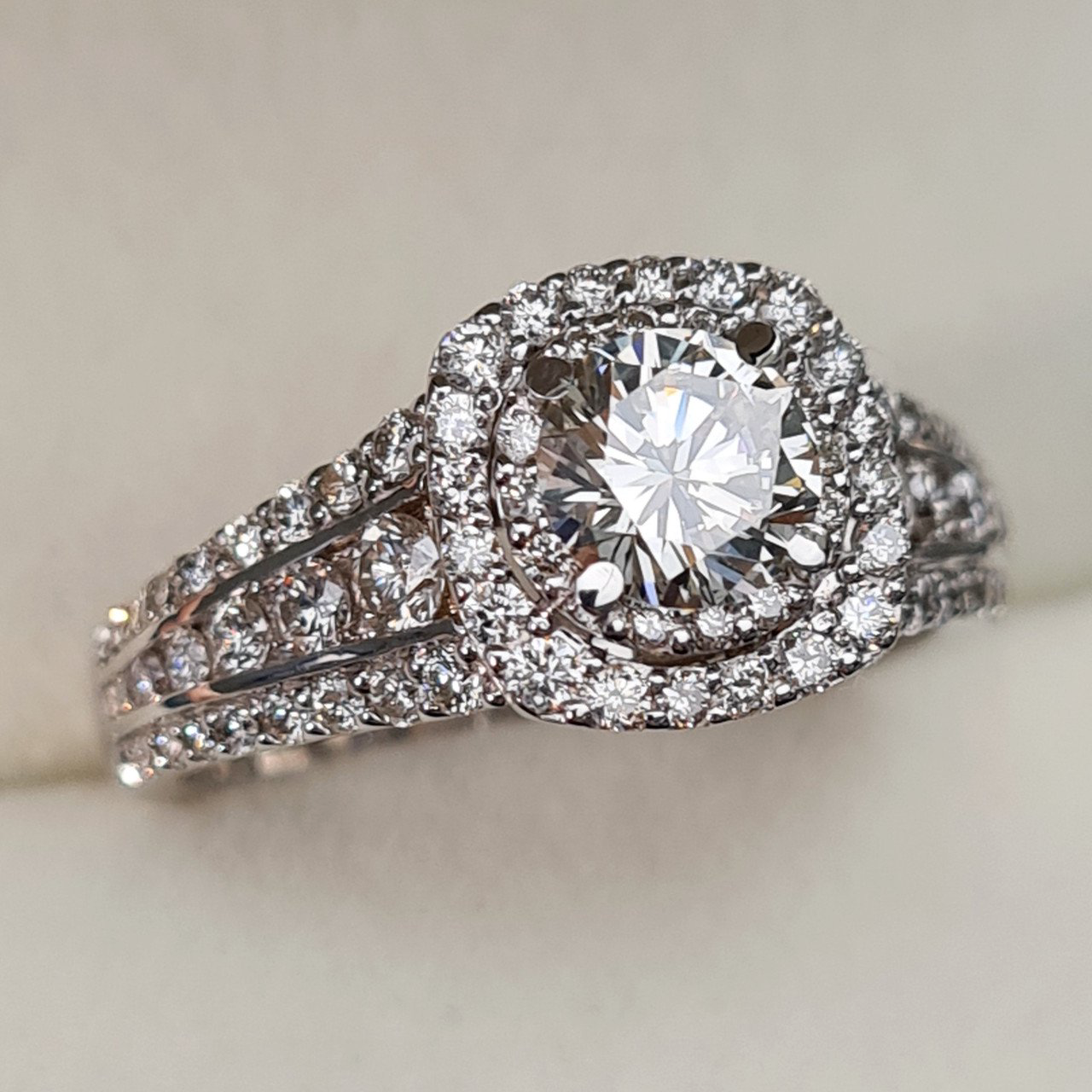 Кольцо Deimantas 95936897 16,5р 6,3гр 1,62ct. купить,NaN