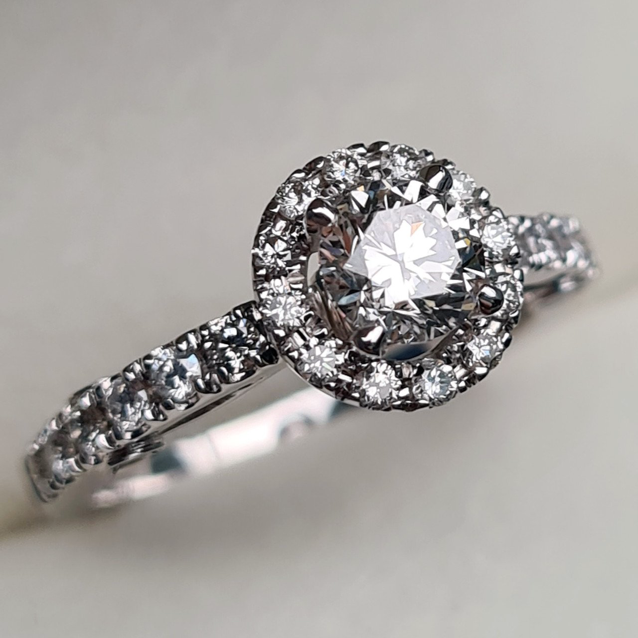 Кольцо Deimantas 95936922 16р 3,05гр 0,94ct. купить,NaN