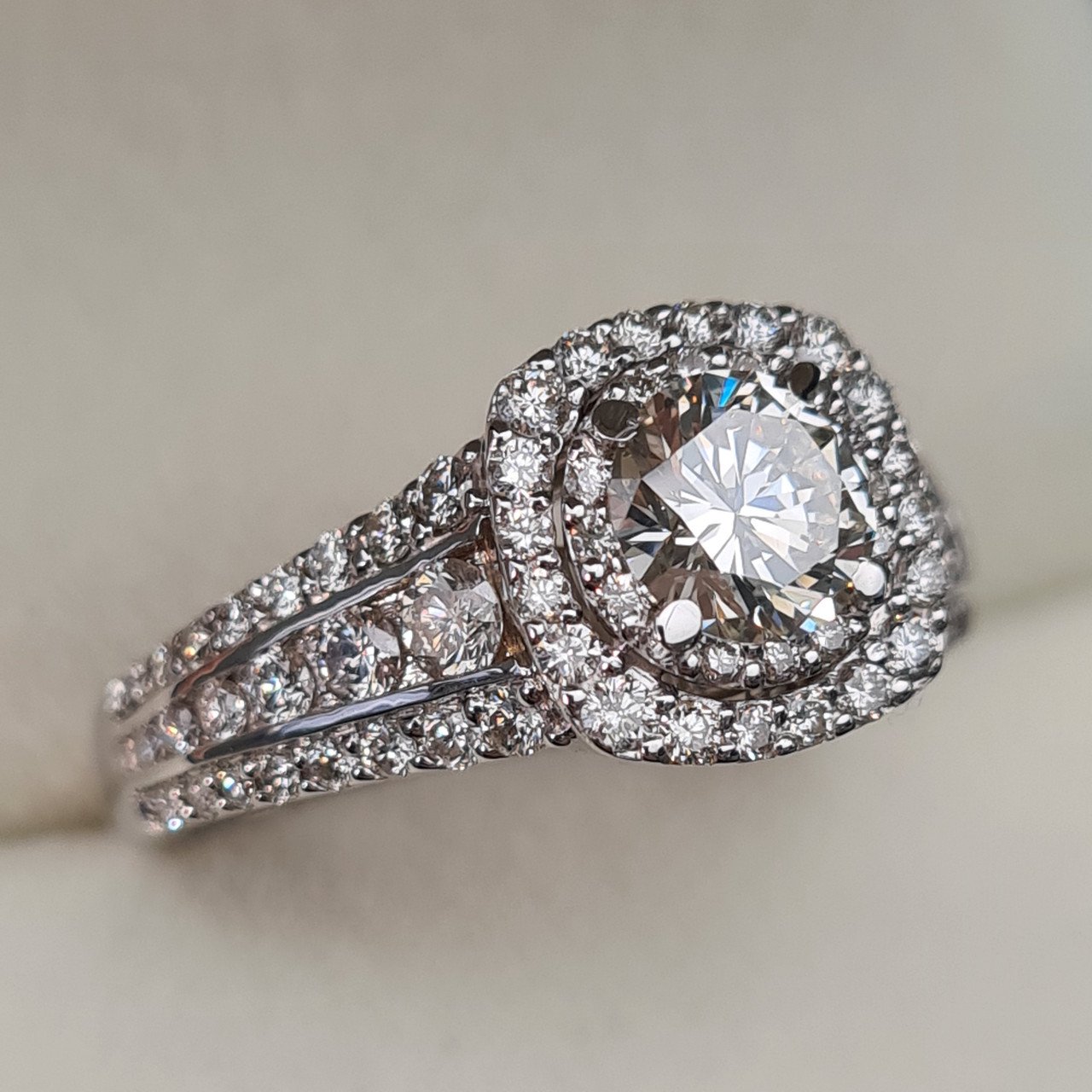Кольцо Deimantas 95936897 16,5р 6,3гр 1,62ct. купить,NaN