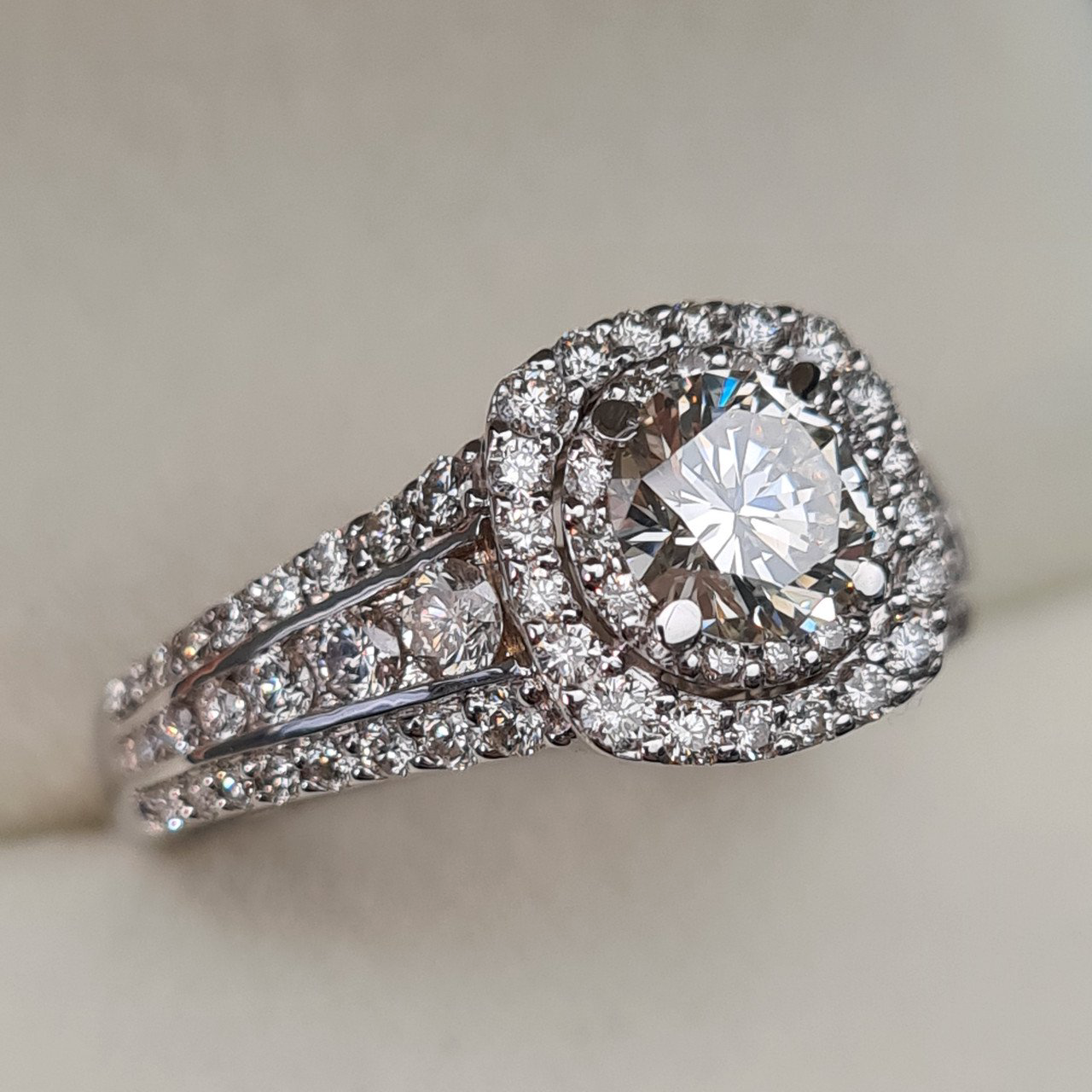 Кольцо Deimantas 95936897 16,5р 6,3гр 1,62ct. купить,NaN