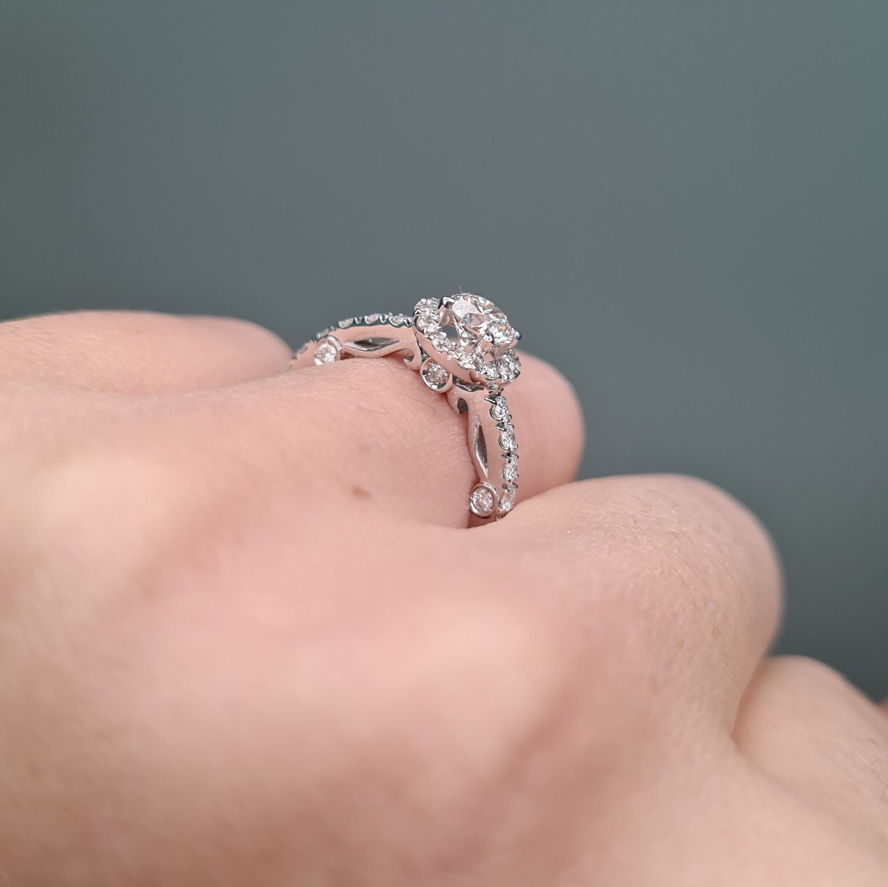 Кольцо Deimantas 95936922 16р 3,05гр 0,94ct. купить,NaN