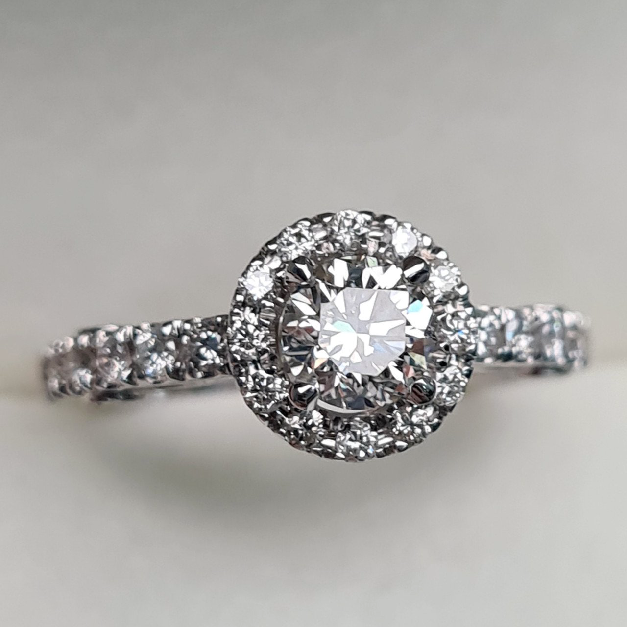 Кольцо Deimantas 95936922 16р 3,05гр 0,94ct. купить,NaN