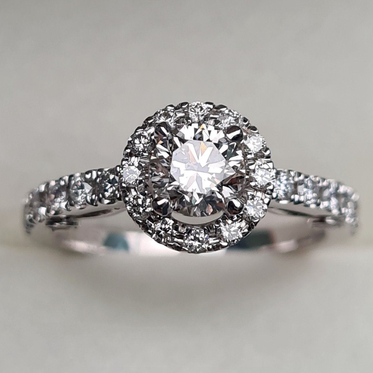 Кольцо Deimantas 95936922 16р 3,05гр 0,94ct. купить,NaN