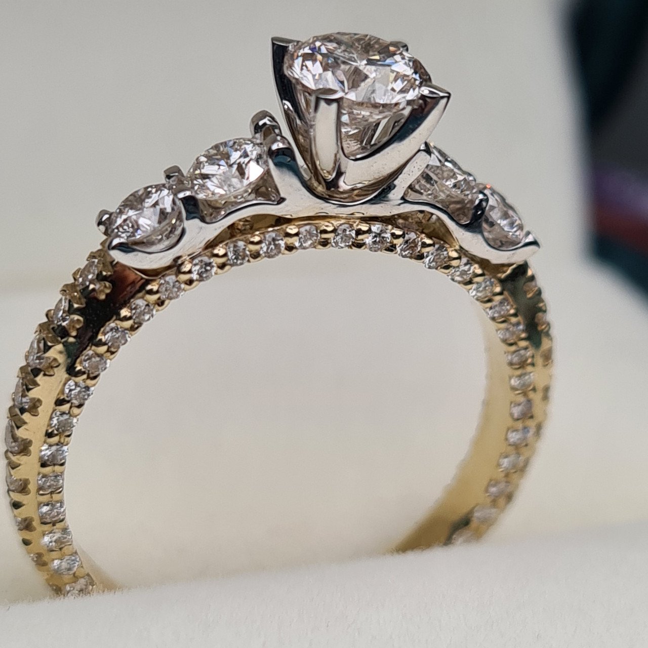 Кольцо Deimantas 95936943 17р 1,47гр 1,47ct. купить,NaN