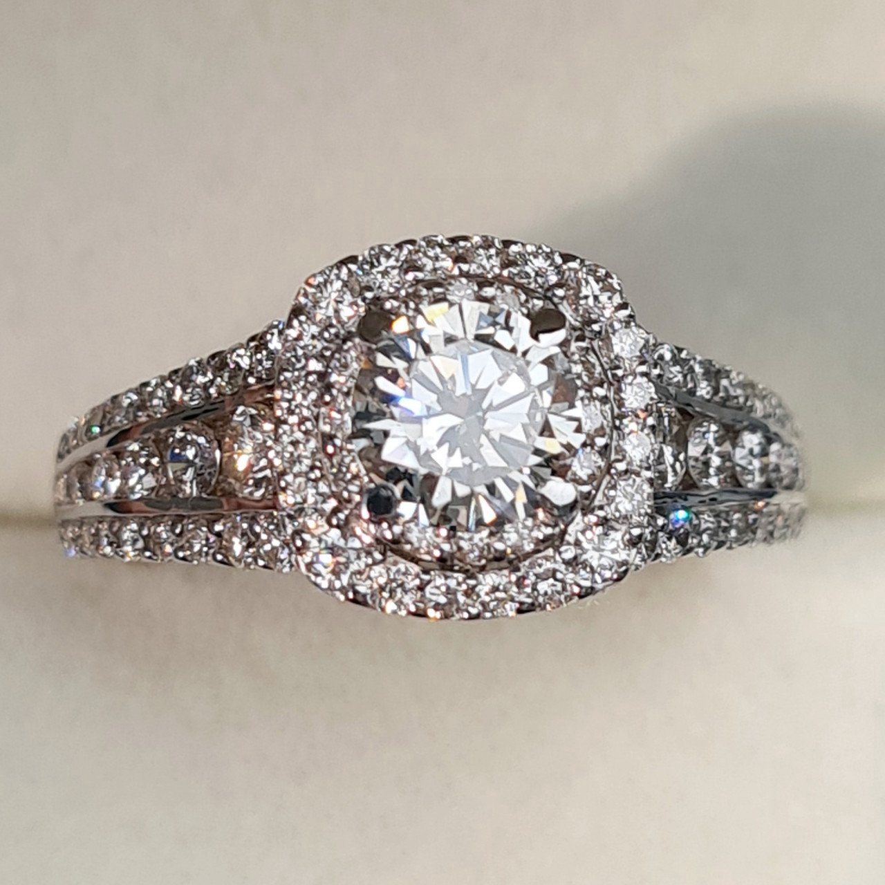 Кольцо Deimantas 95936897 16,5р 6,3гр 1,62ct. купить,NaN