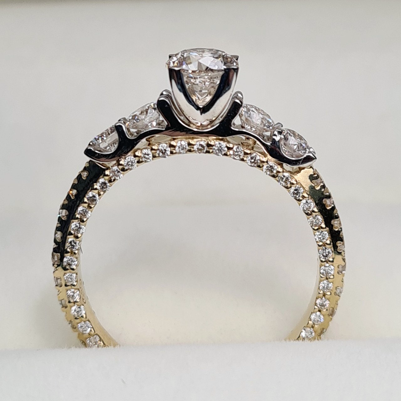 Кольцо Deimantas 95936943 17р 1,47гр 1,47ct. купить,NaN