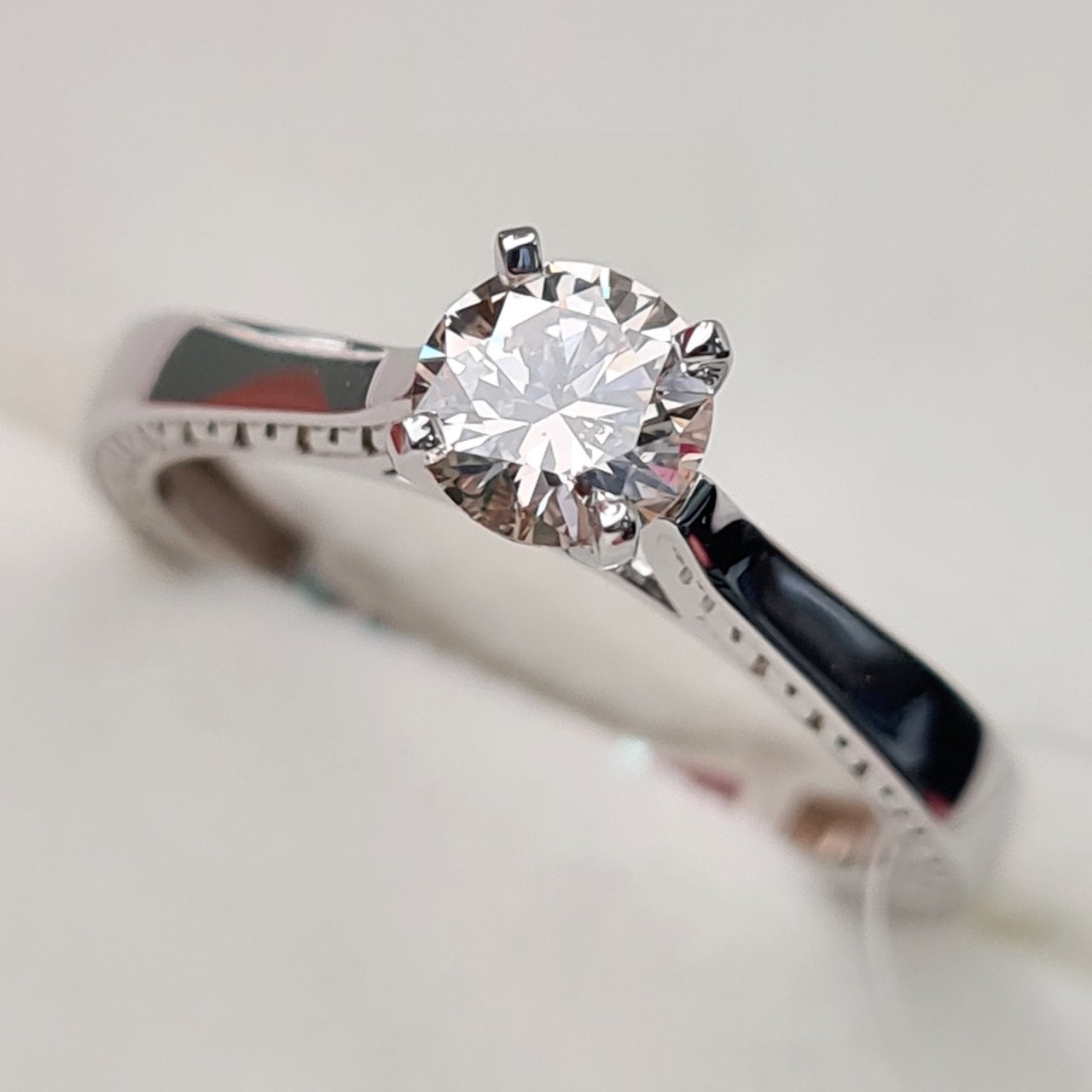 Кольцо Deimantas 97967641 16,51р 2,45гр 0,49ct. купить,NaN
