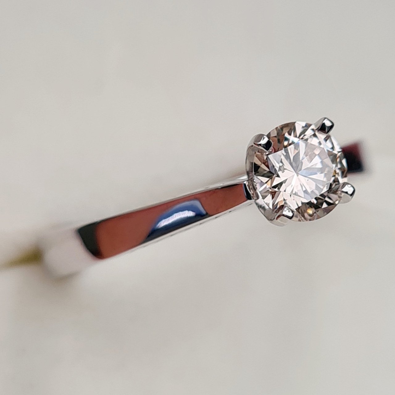 Кольцо Deimantas 97967641 16,51р 2,45гр 0,49ct. купить,NaN