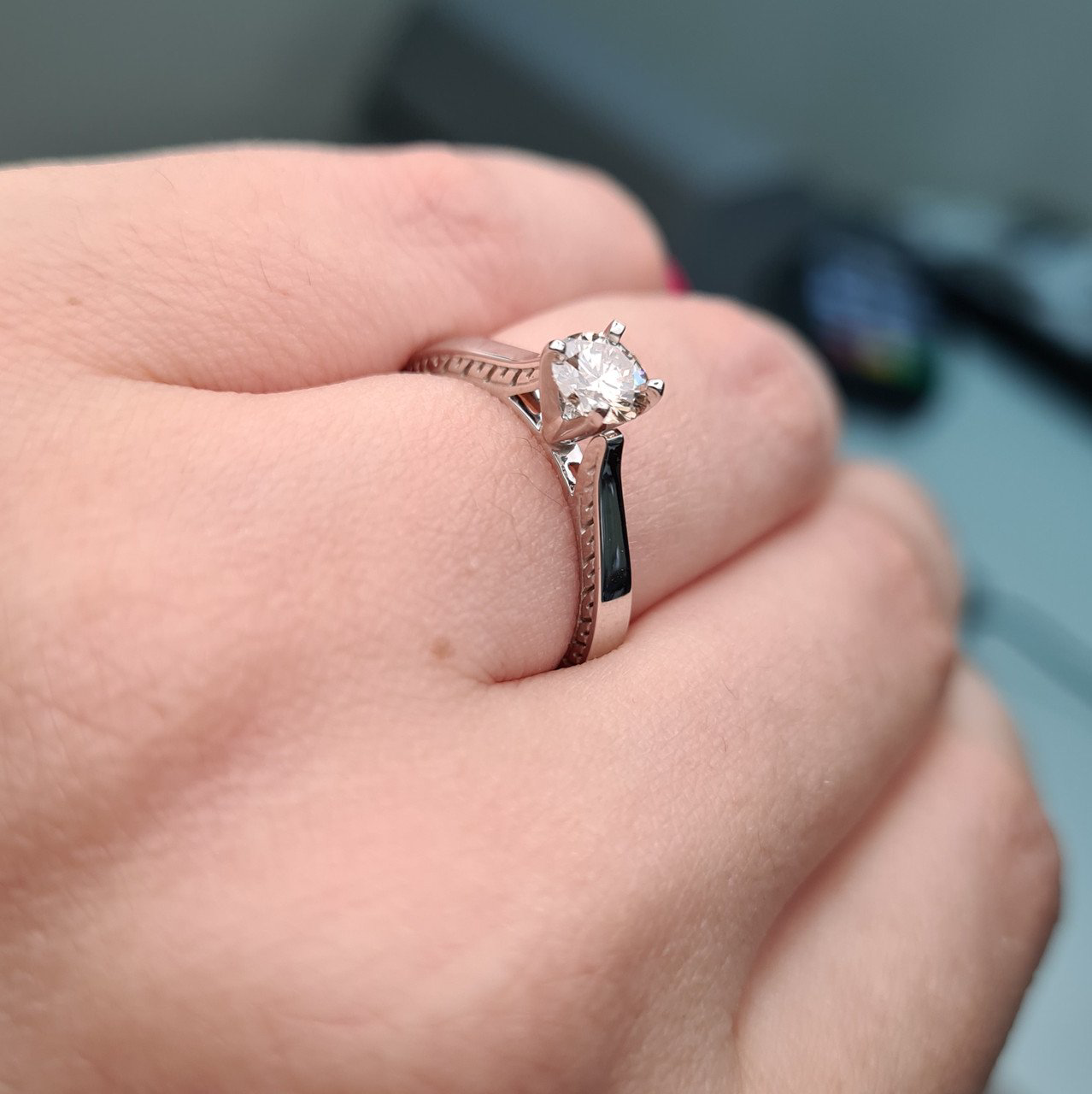 Кольцо Deimantas 97967641 16,51р 2,45гр 0,49ct. купить,NaN