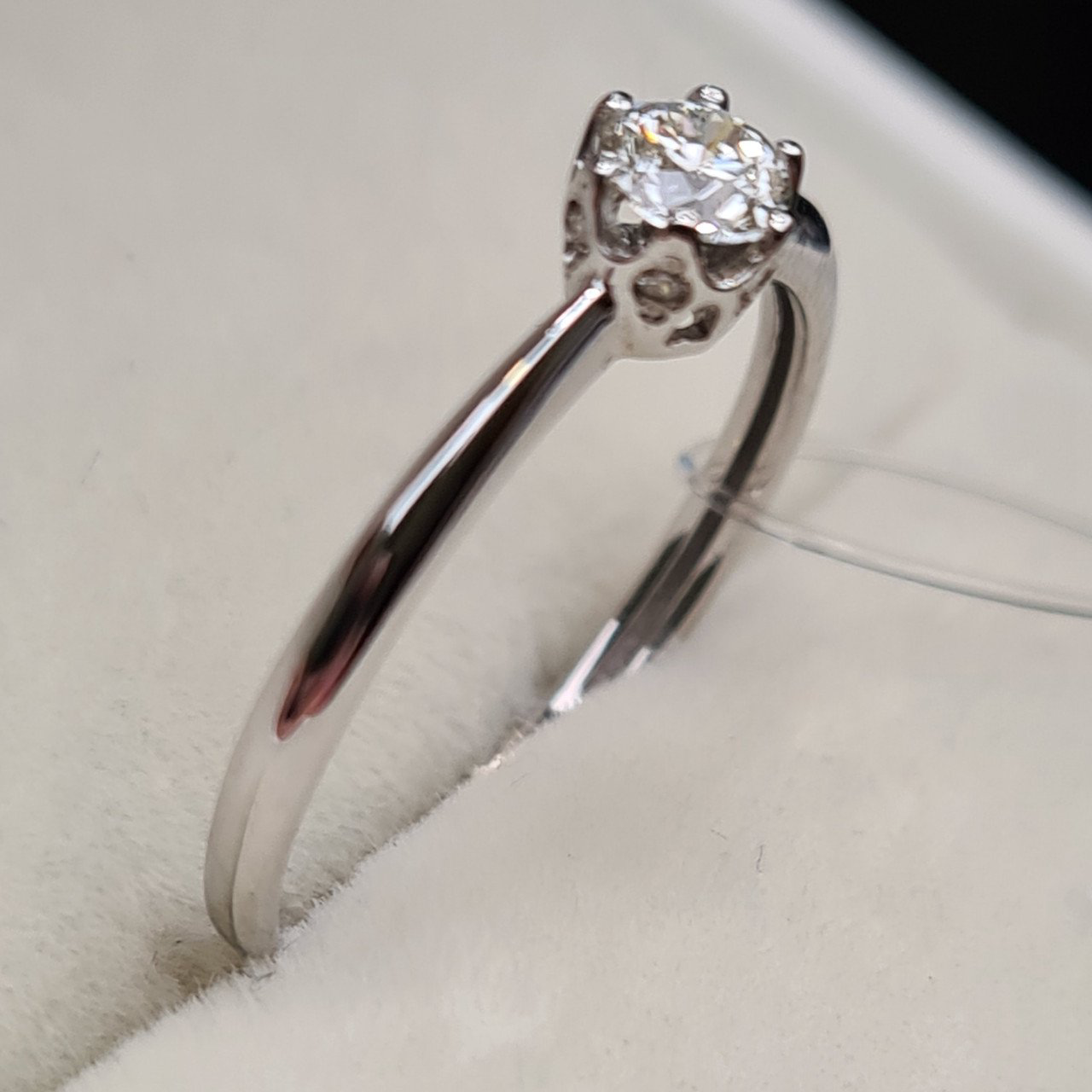 Кольцо Deimantas 98148675 16р 0,22ct. купить,NaN