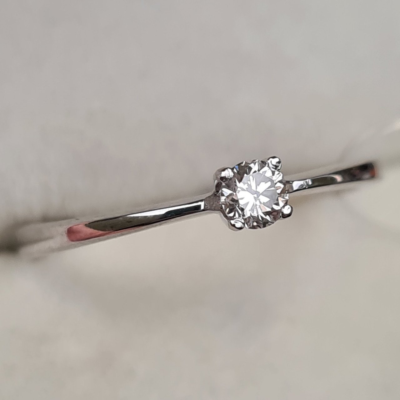 Кольцо Deimantas 98148685 16,5р 1,48гр 0,13ct. купить,NaN