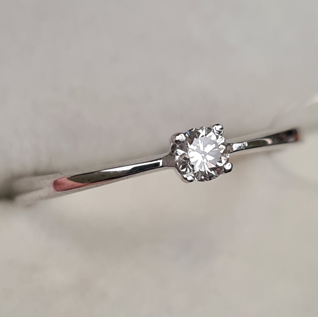 Кольцо Deimantas 98148685 16,5р 1,48гр 0,13ct. купить,NaN