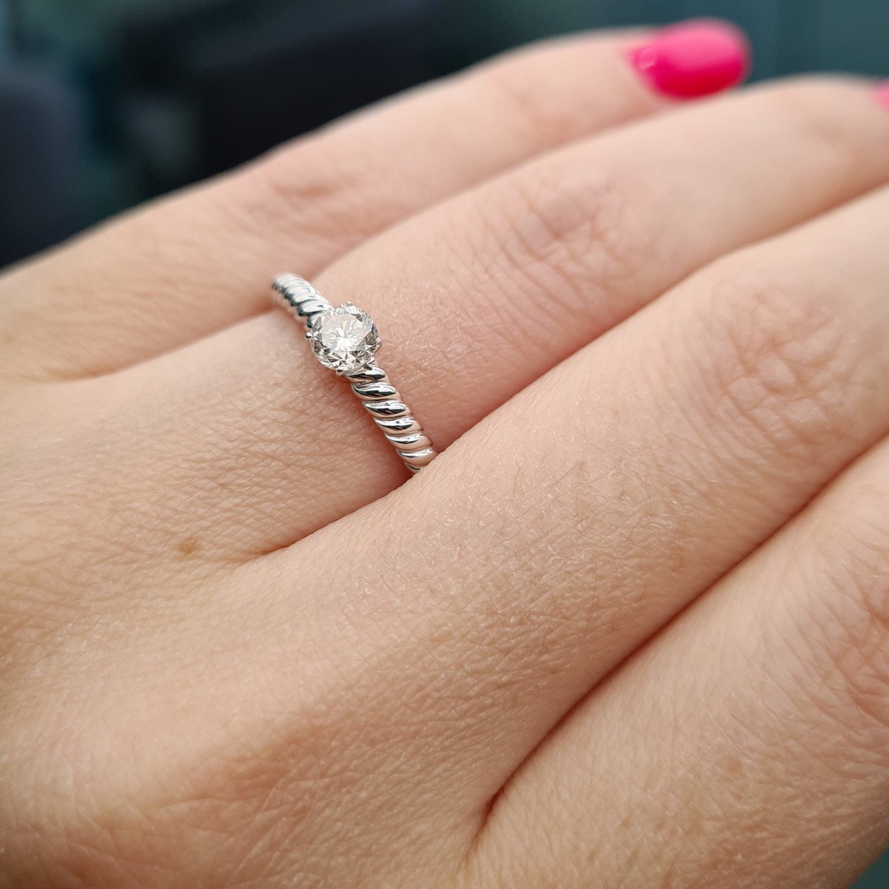 Кольцо Deimantas 93561903 17,5р 2,31гр 0,36ct. купить,NaN