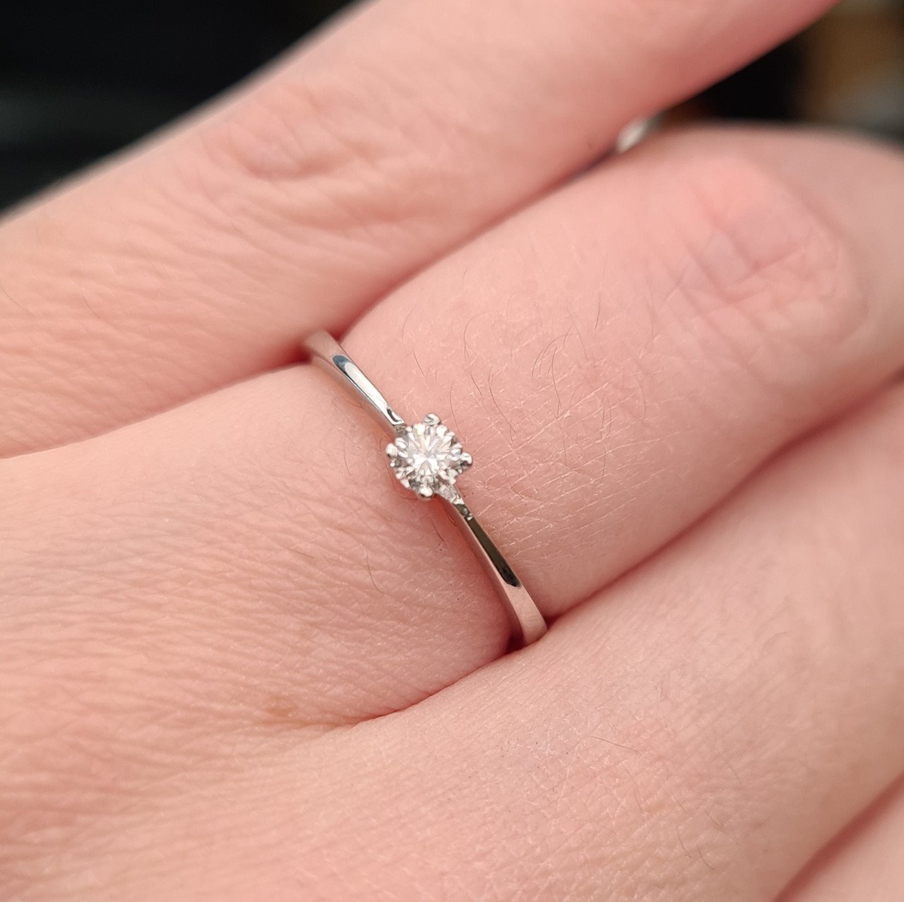 Кольцо Deimantas 98148685 16,5р 1,48гр 0,13ct. купить,NaN