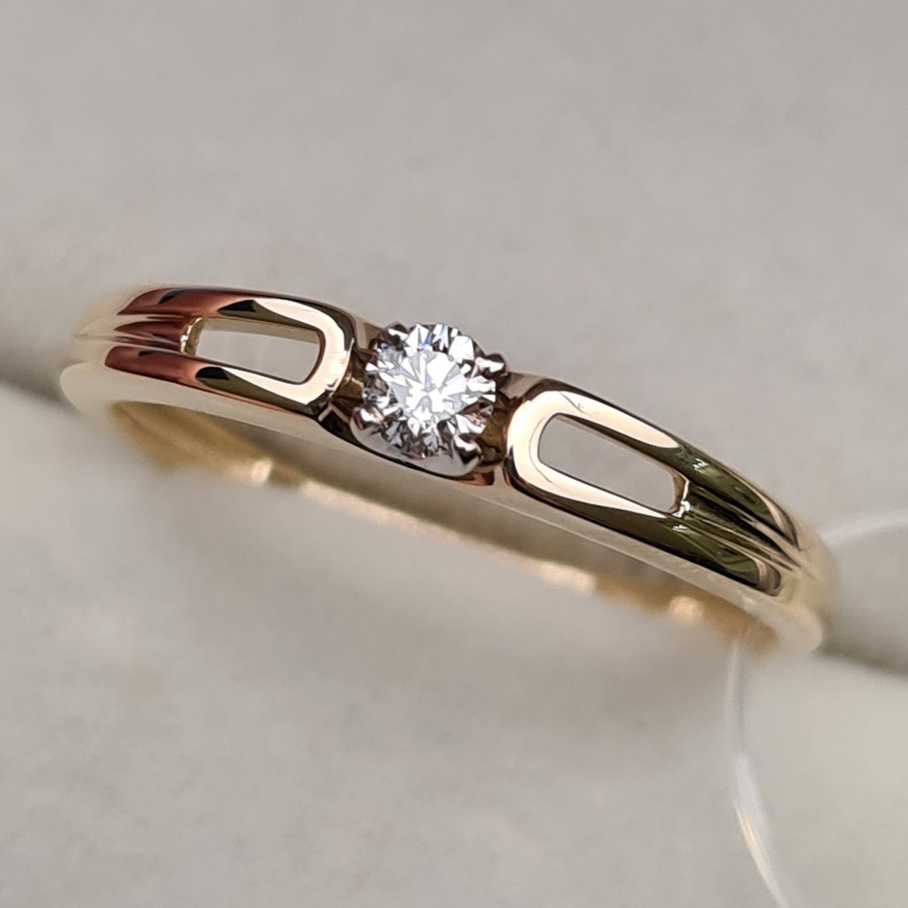 Кольцо Deimantas 98148821 18р 1,58гр 0,11ct. купить,NaN