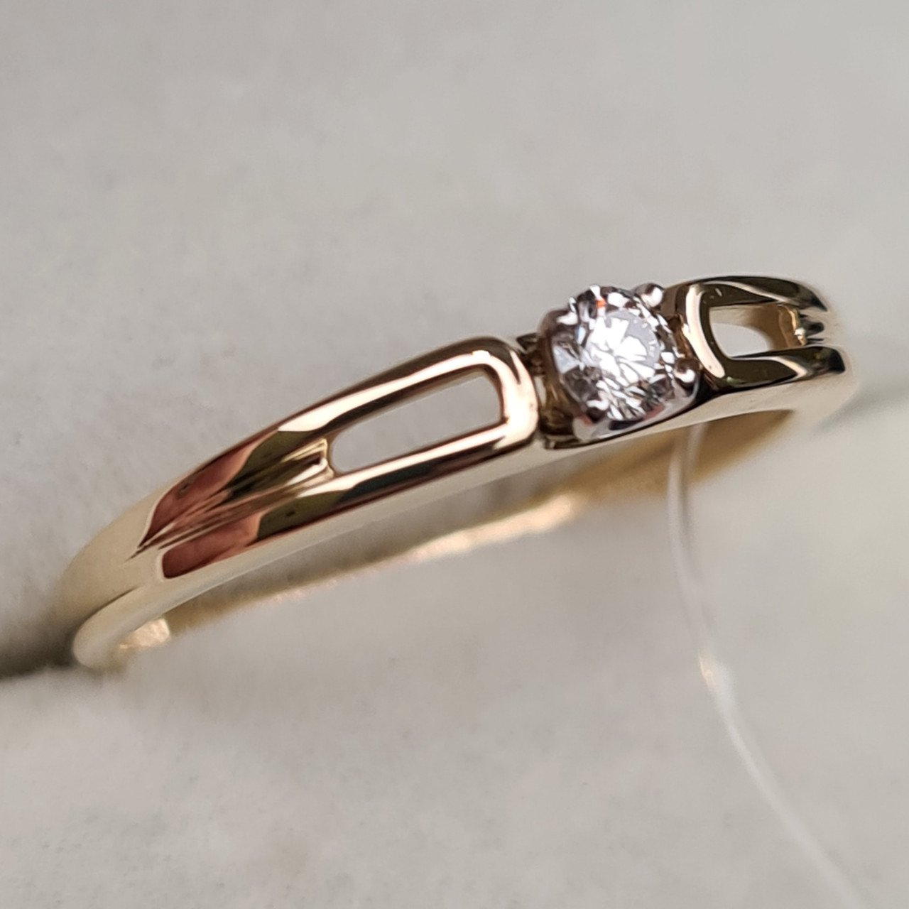 Кольцо Deimantas 98148821 18р 1,58гр 0,11ct. купить,NaN