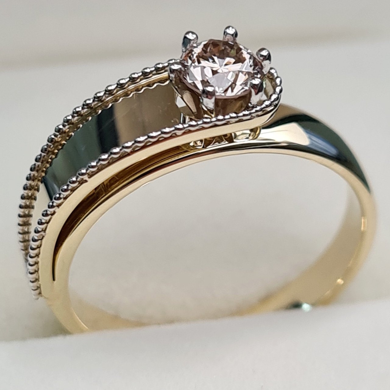 Кольцо Deimantas 93562073 17,5р 3,79гр 0,36ct. купить,NaN
