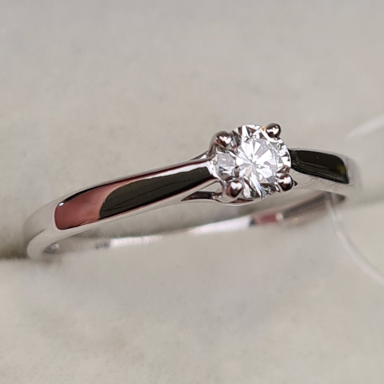 Кольцо Deimantas 98148874 17,5р 1,4гр 0,217ct. купить,NaN