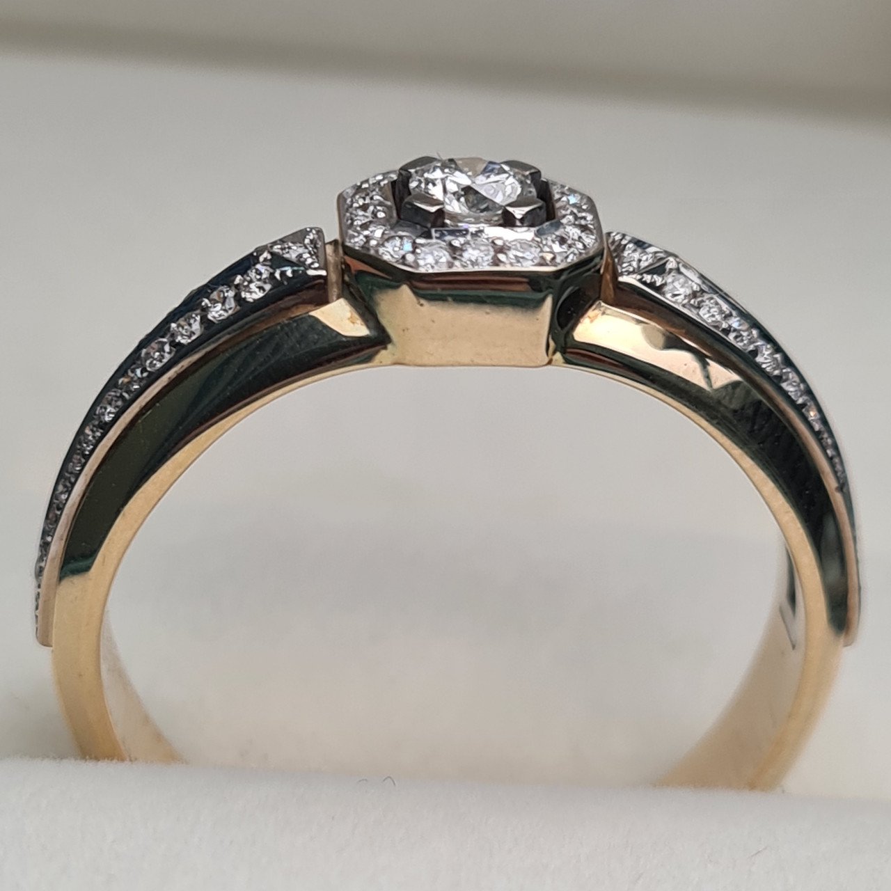 Кольцо Deimantas 95966255 21р 7,1р 0,70ct. купить,NaN