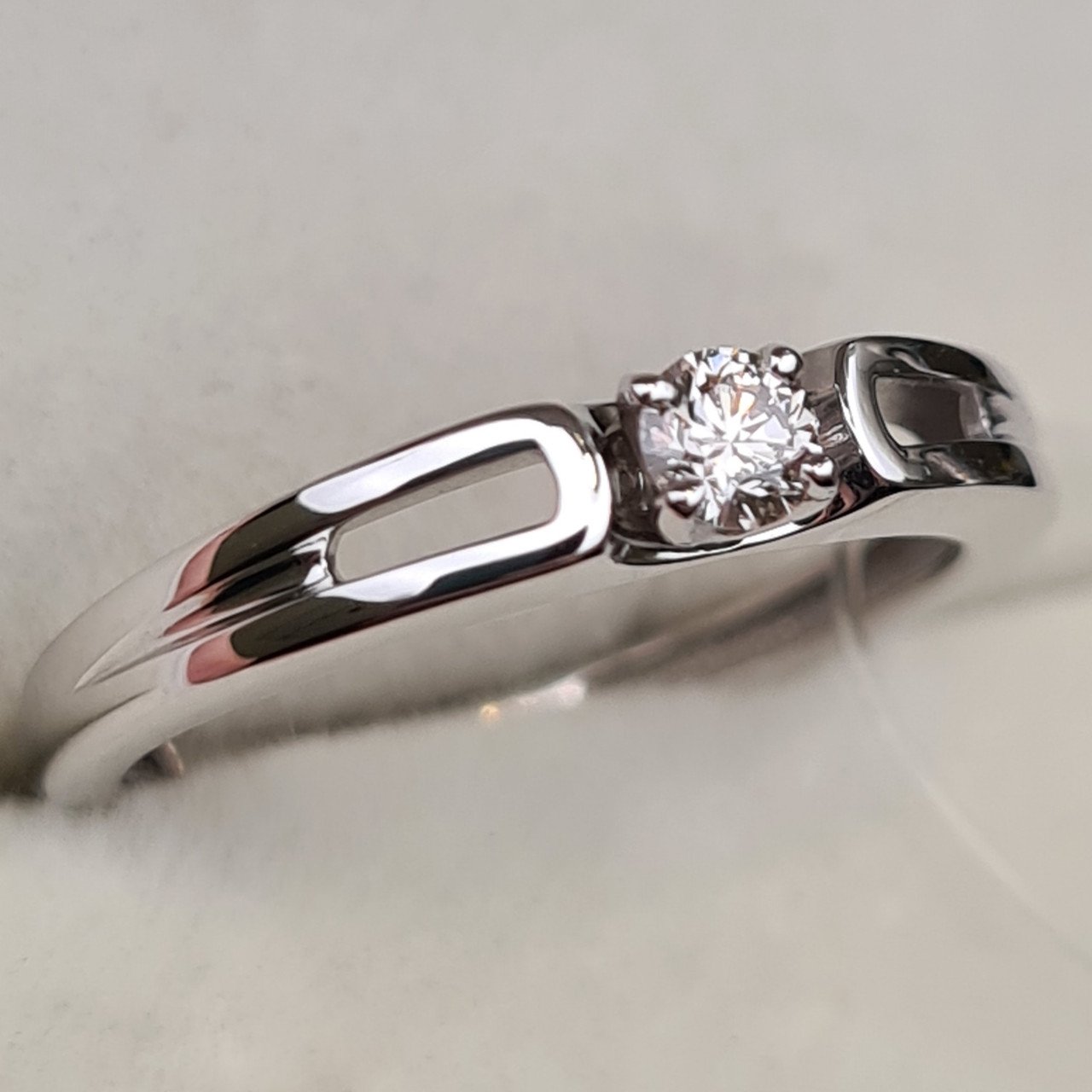 Кольцо Deimantas 98148883 16р 1,6гр 0,11ct. купить,NaN