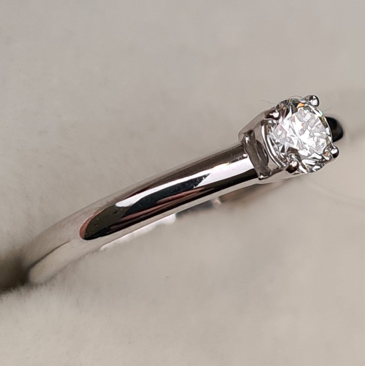 Кольцо Deimantas98148940 16р 1,26гр 0,18ct. купить,NaN