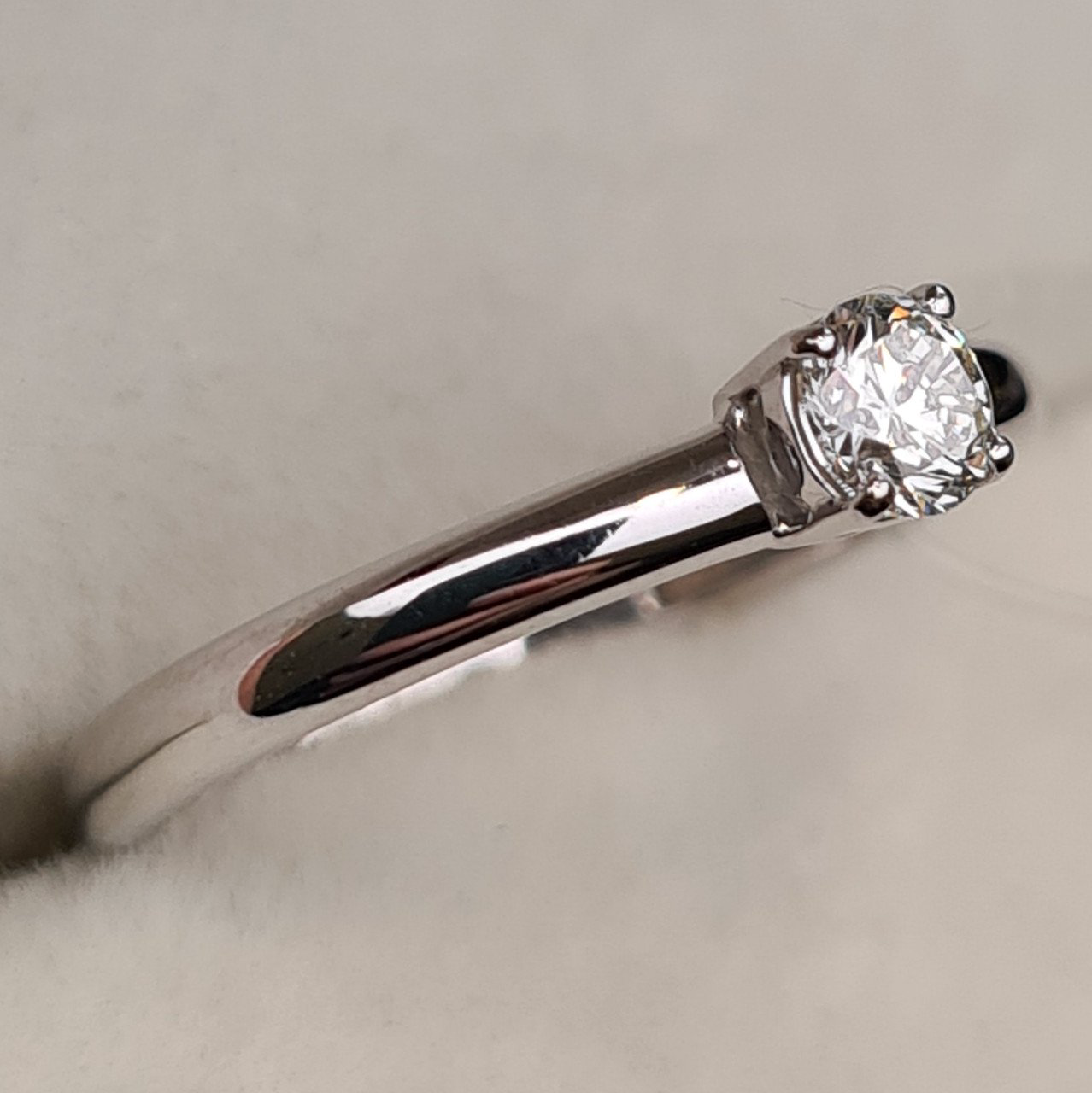 Кольцо Deimantas98148940 16р 1,26гр 0,18ct. купить,NaN