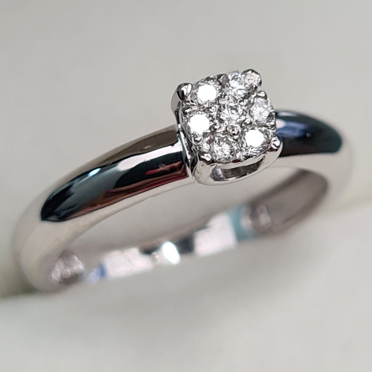 Кольцо Deimantas 93562112 16р 2,37гр 0,10ct. купить,NaN