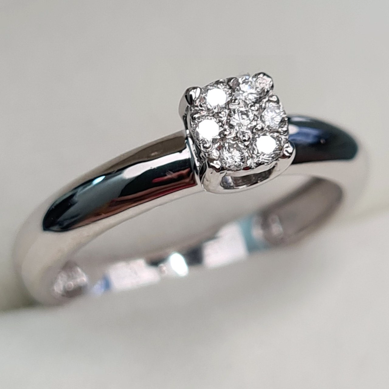 Кольцо Deimantas 93562112 16р 2,37гр 0,10ct. купить,NaN