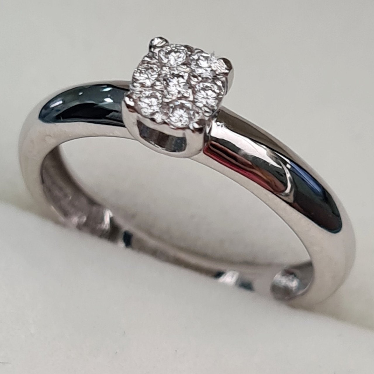 Кольцо Deimantas 93562112 16р 2,37гр 0,10ct. купить,NaN