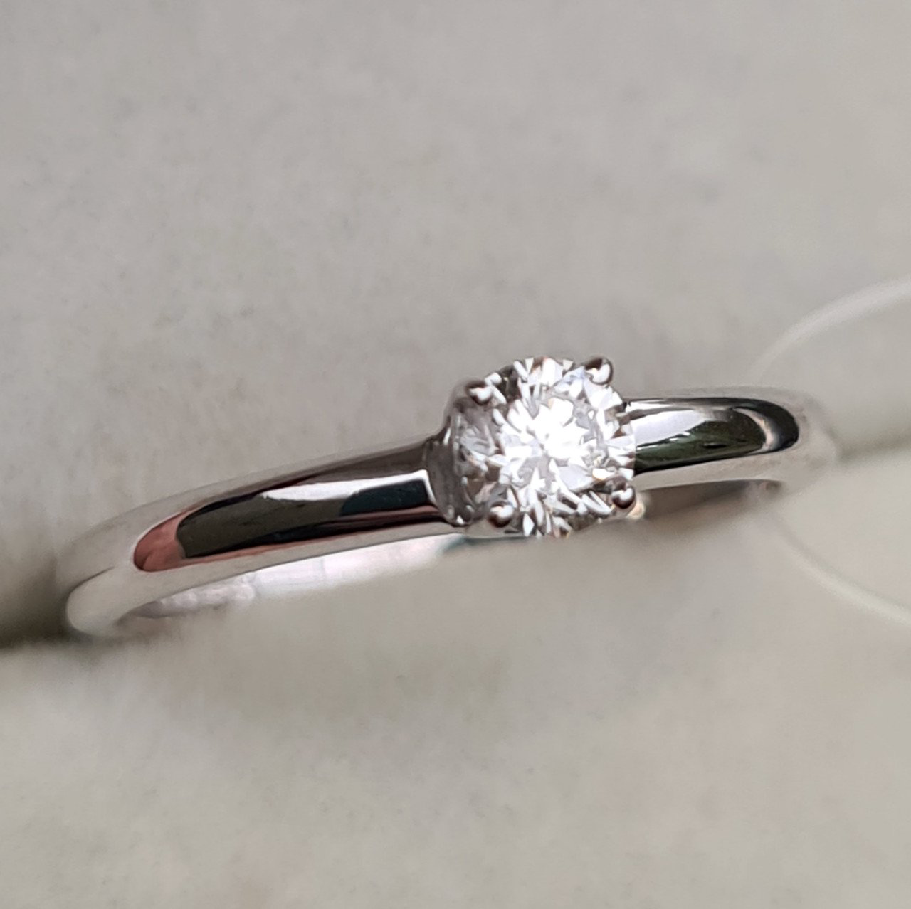 Кольцо Deimantas98148940 16р 1,26гр 0,18ct. купить,NaN
