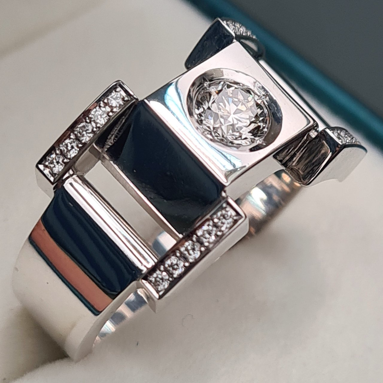 Мужская печатка Deimantas 95966260 21р 14,82гр 0,81ct. купить,NaN