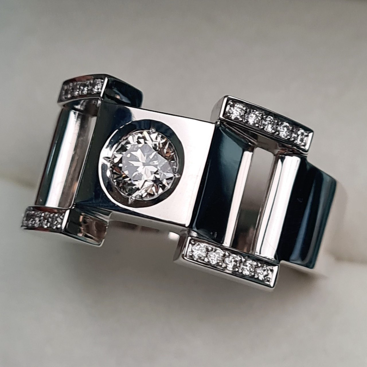 Мужская печатка Deimantas 95966260 21р 14,82гр 0,81ct. купить,NaN