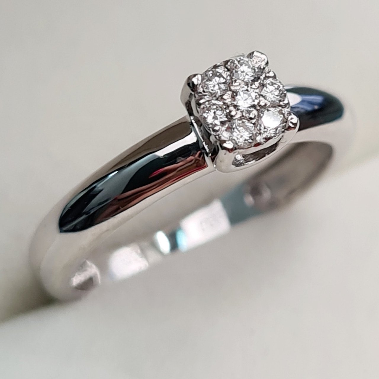 Кольцо Deimantas 93562112 16р 2,37гр 0,10ct. купить,NaN