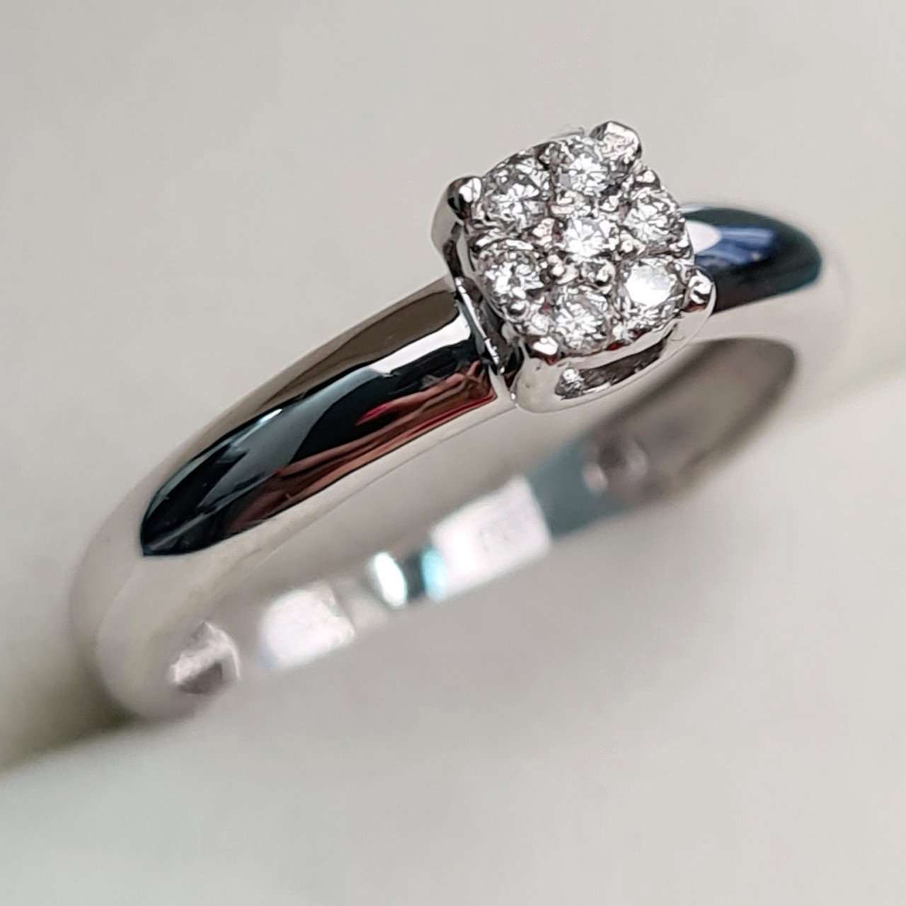 Кольцо Deimantas 93562112 16р 2,37гр 0,10ct. купить,NaN