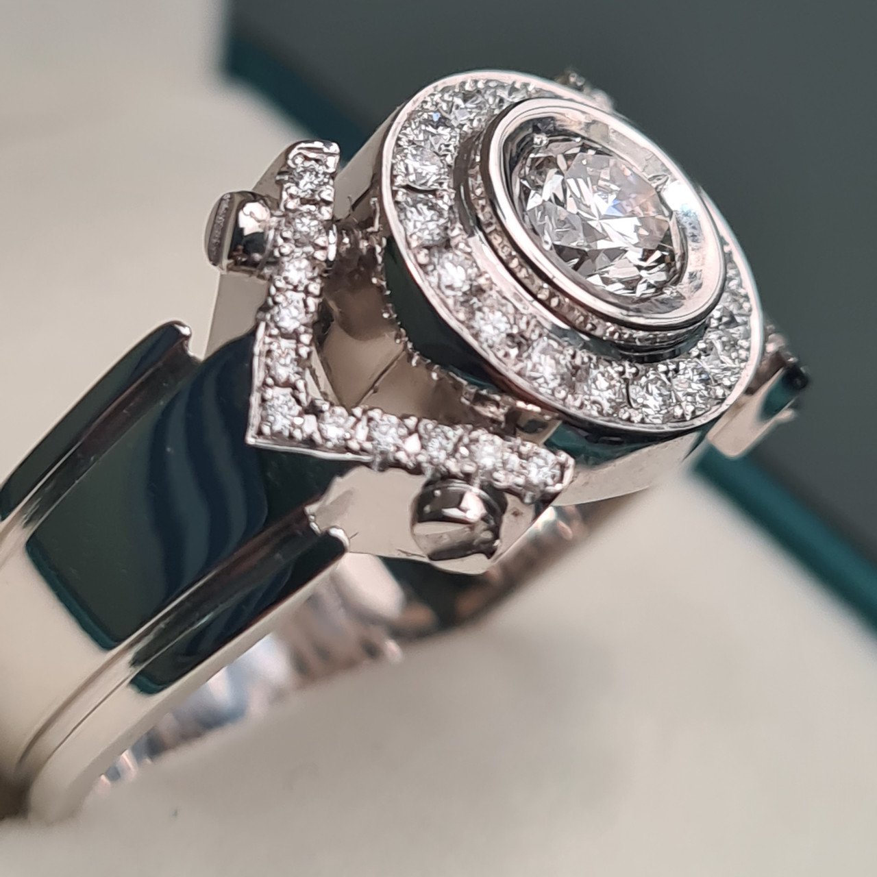 Кольцо Deimantas 95966262 21р 11,85гр 1,08ct. купить,NaN
