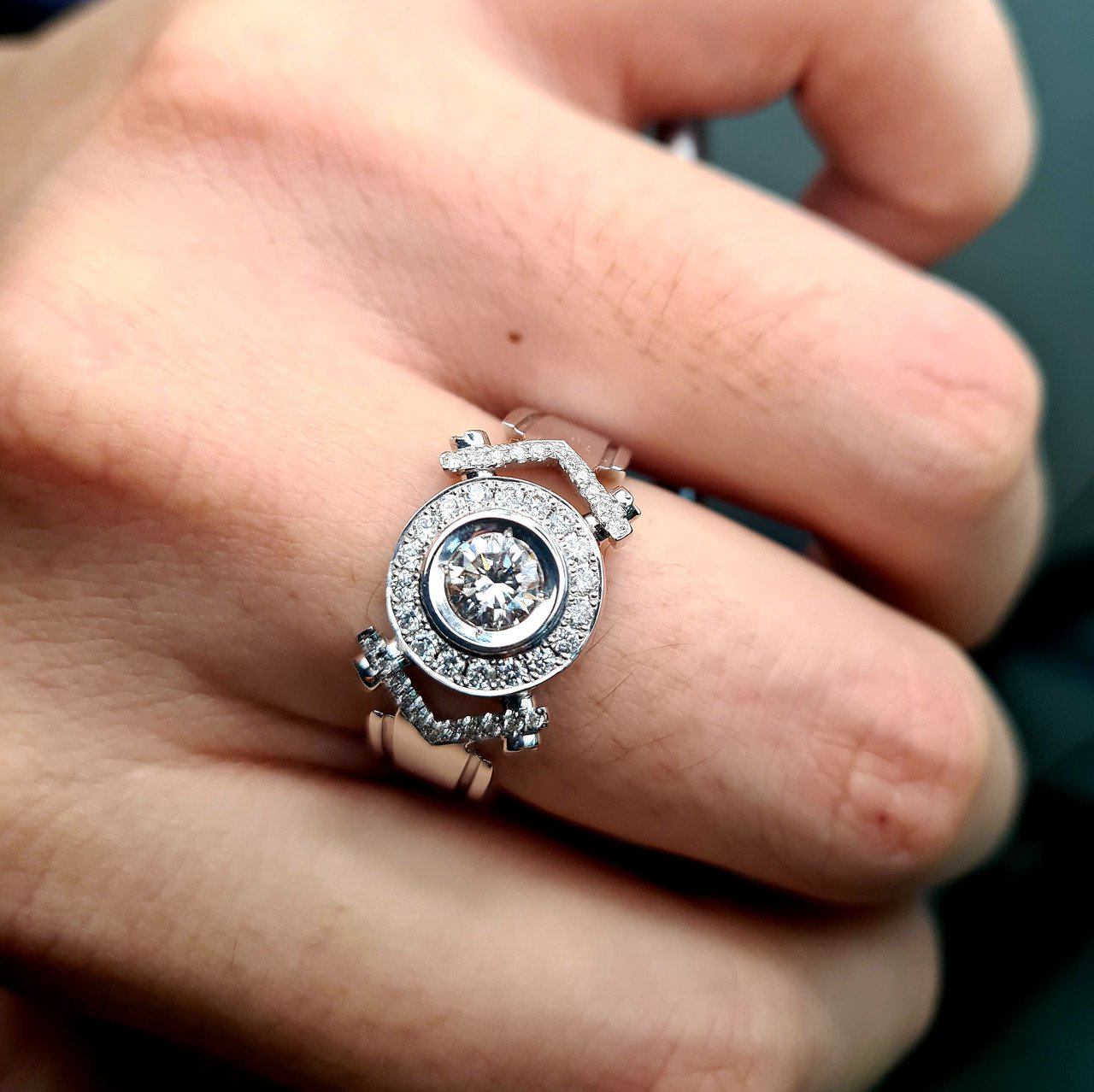 Кольцо Deimantas 95966262 21р 11,85гр 1,08ct. купить,NaN