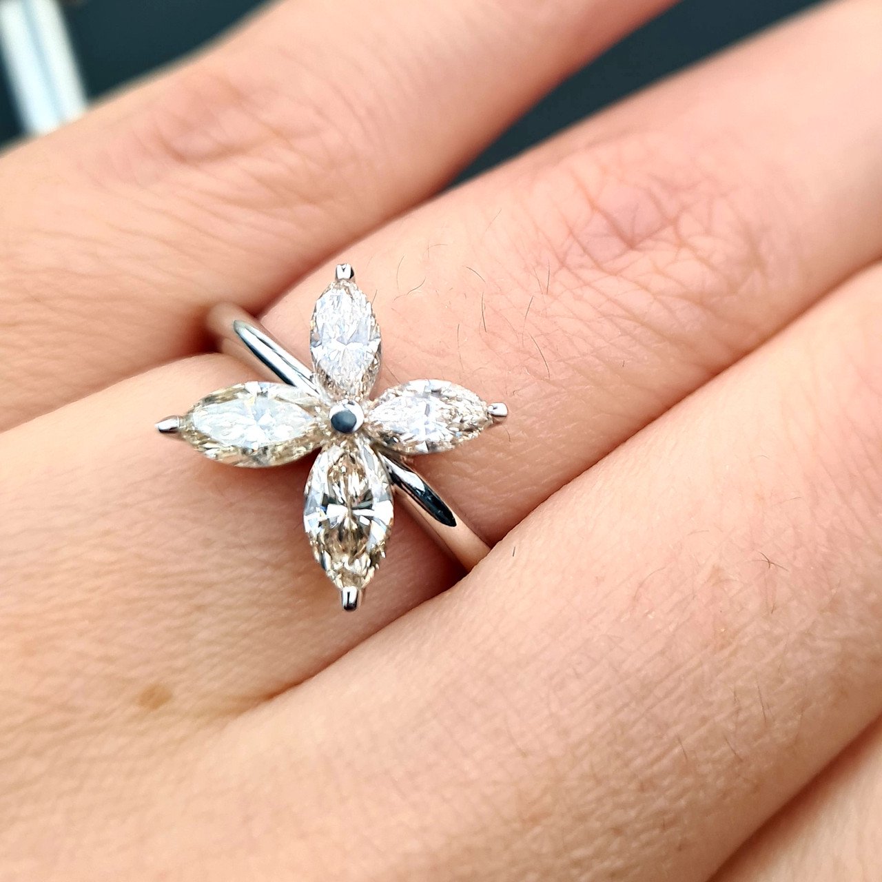 Кольцо Deimantas 95967031 17р 5,05гр 1,45ct. купить,NaN