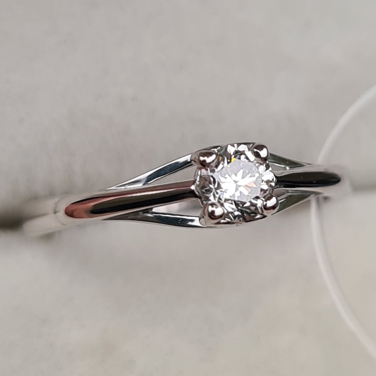 Кольцо Deimantas 98149450 15р 1,24гр 0,204ct. купить,NaN