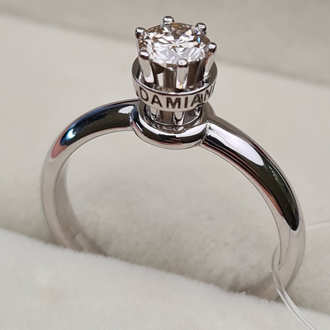 Кольцо Deimantas 98149694 16,5р 3,02гр 0,39ct. купить,NaN