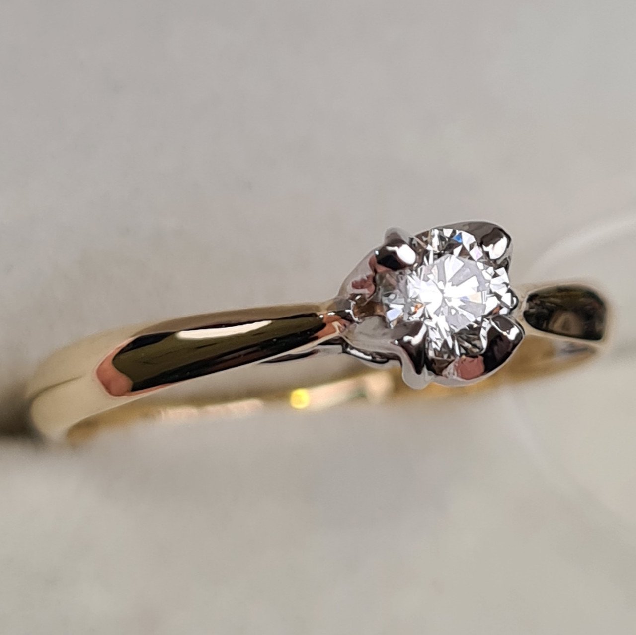 Кольцо Deimantas 98149684 16,5р 2,02гр 0,235ct. купить,NaN