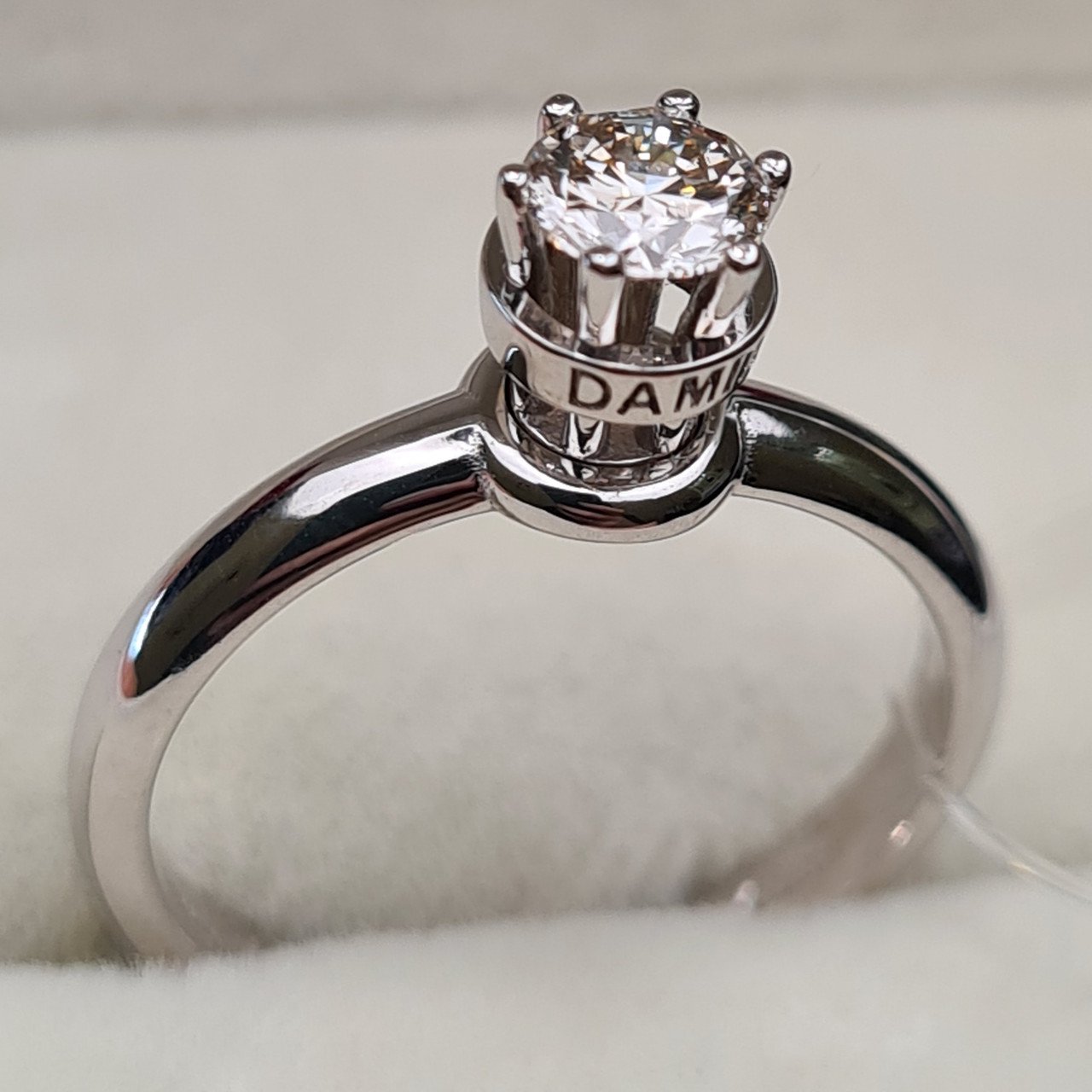 Кольцо Deimantas 98149694 16,5р 3,02гр 0,39ct. купить,NaN