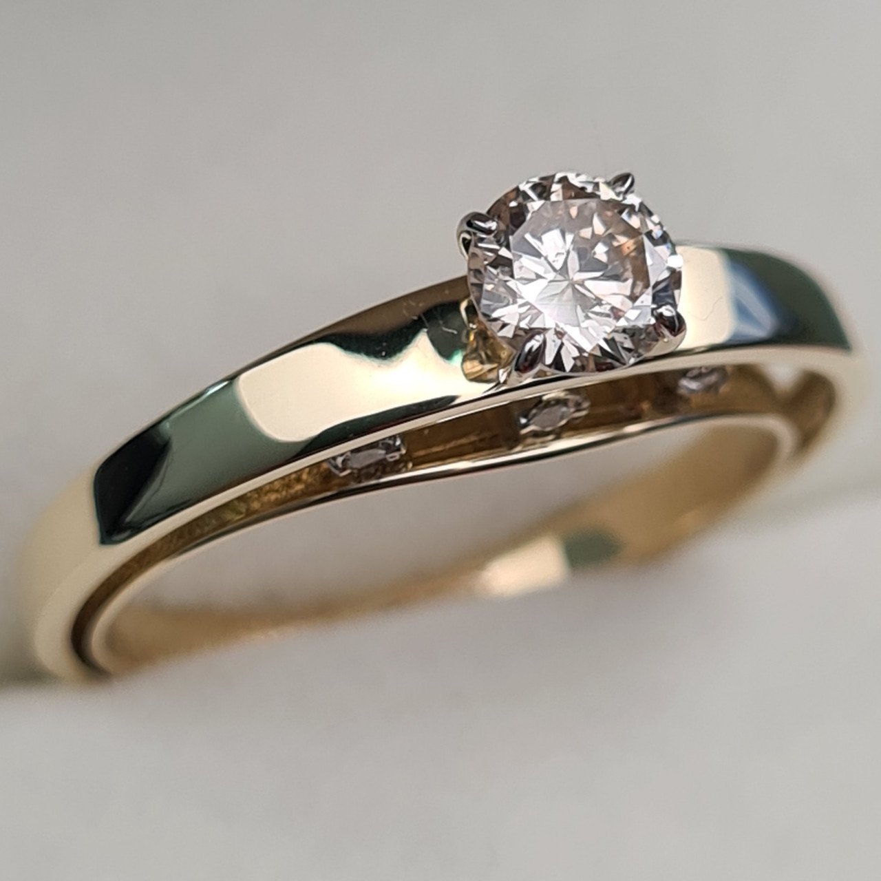 Кольцо Deimantas 93563780 17р 2,71гр 0,42ct. купить,NaN