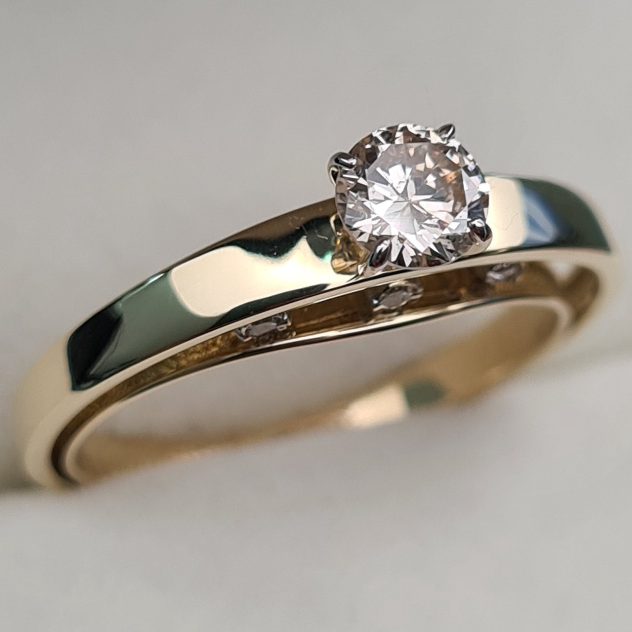 Кольцо Deimantas 93563780 17р 2,71гр 0,42ct. купить,NaN