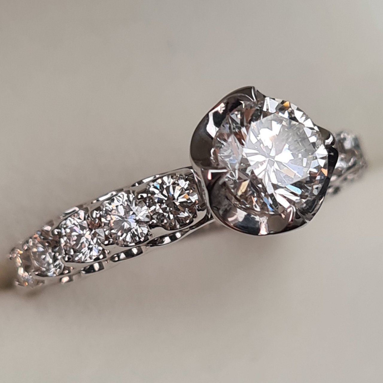 Кольцо Deimantas 95968437 17,5р 3,82гр 1,63ct. купить,NaN