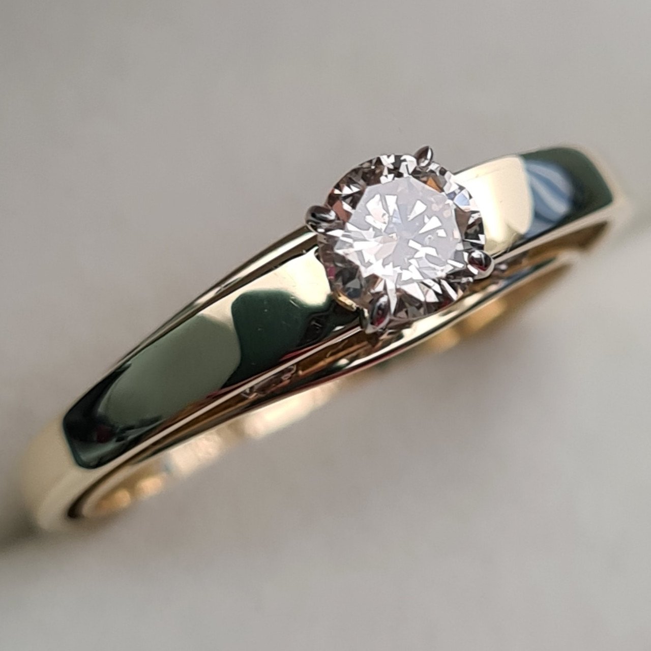 Кольцо Deimantas 93563780 17р 2,71гр 0,42ct. купить,NaN