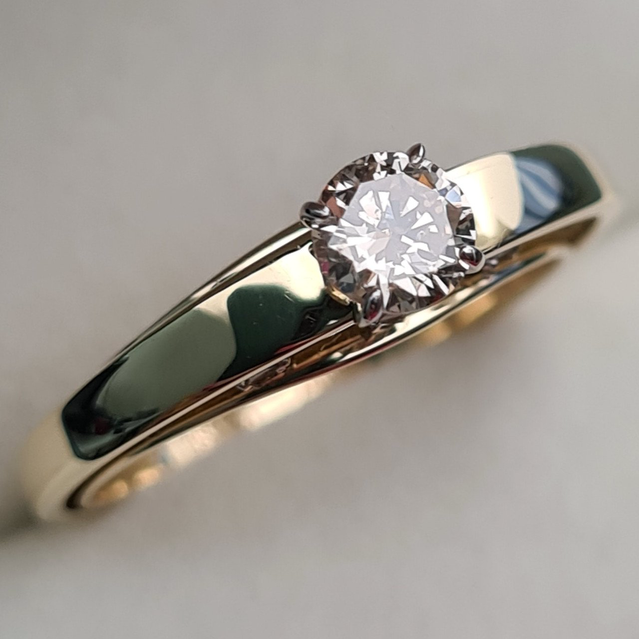 Кольцо Deimantas 93563780 17р 2,71гр 0,42ct. купить,NaN