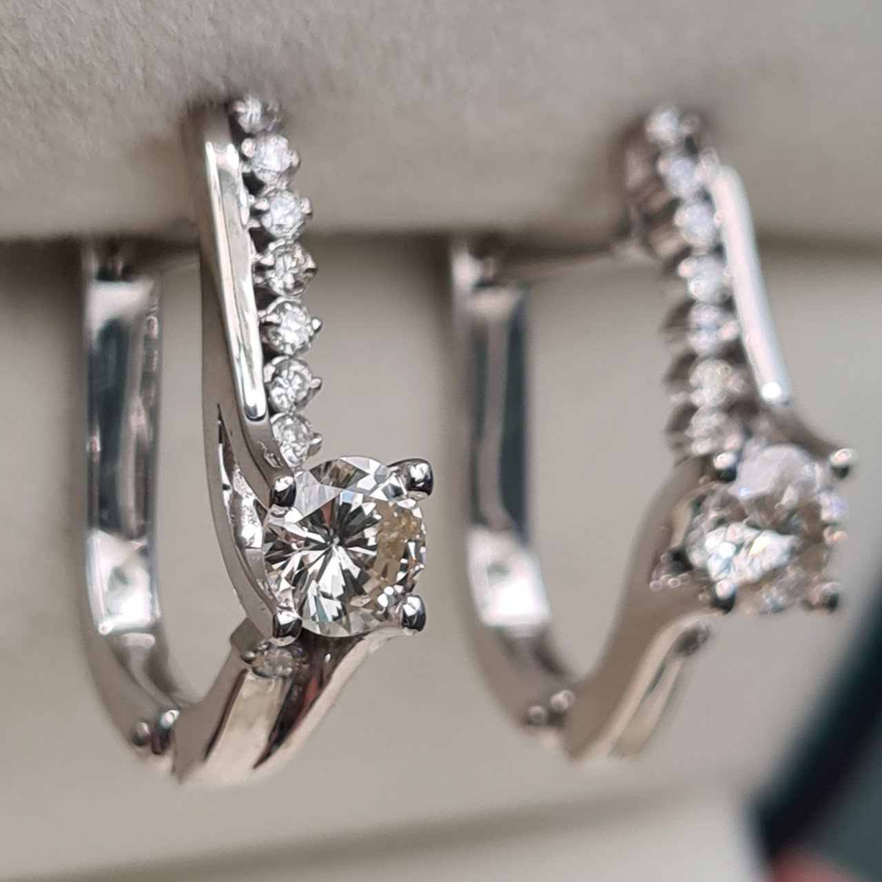 Серьги Deimantas 3,39гр 0,80ct. купить,NaN