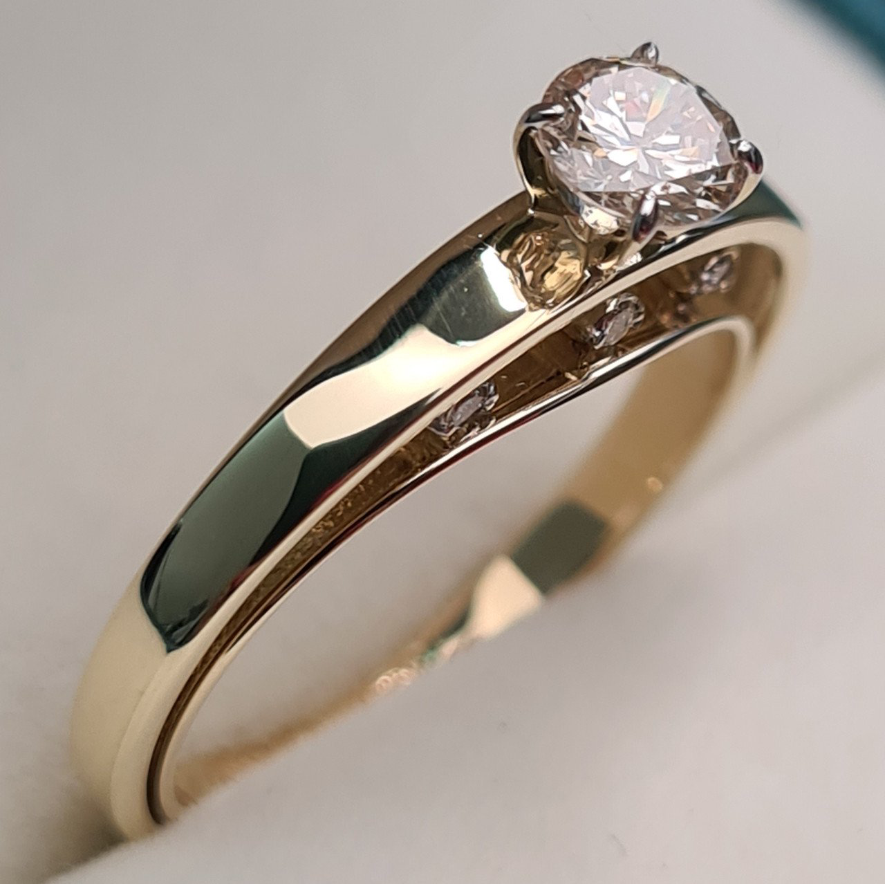 Кольцо Deimantas 93563780 17р 2,71гр 0,42ct. купить,NaN