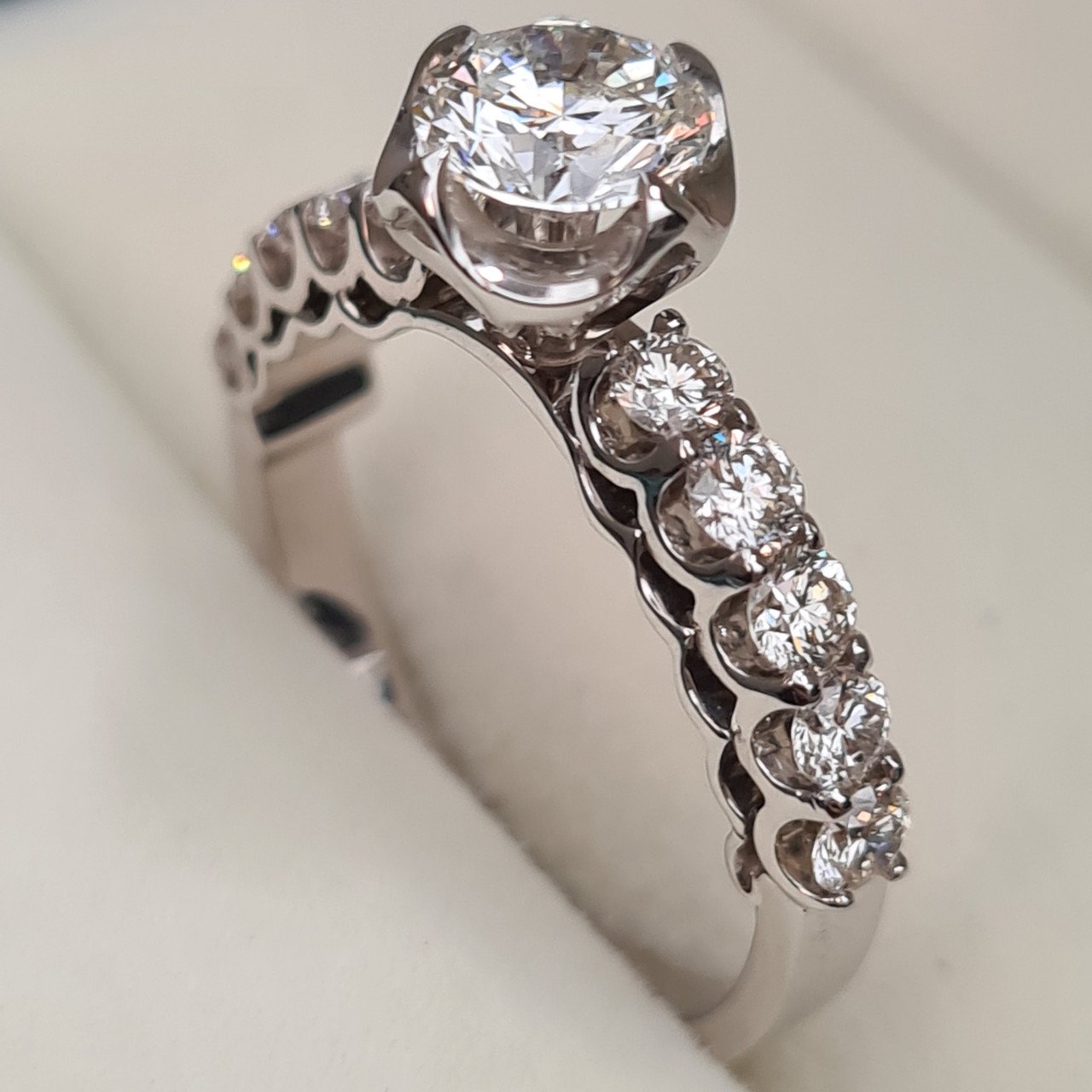 Кольцо Deimantas 95968437 17,5р 3,82гр 1,63ct. купить,NaN