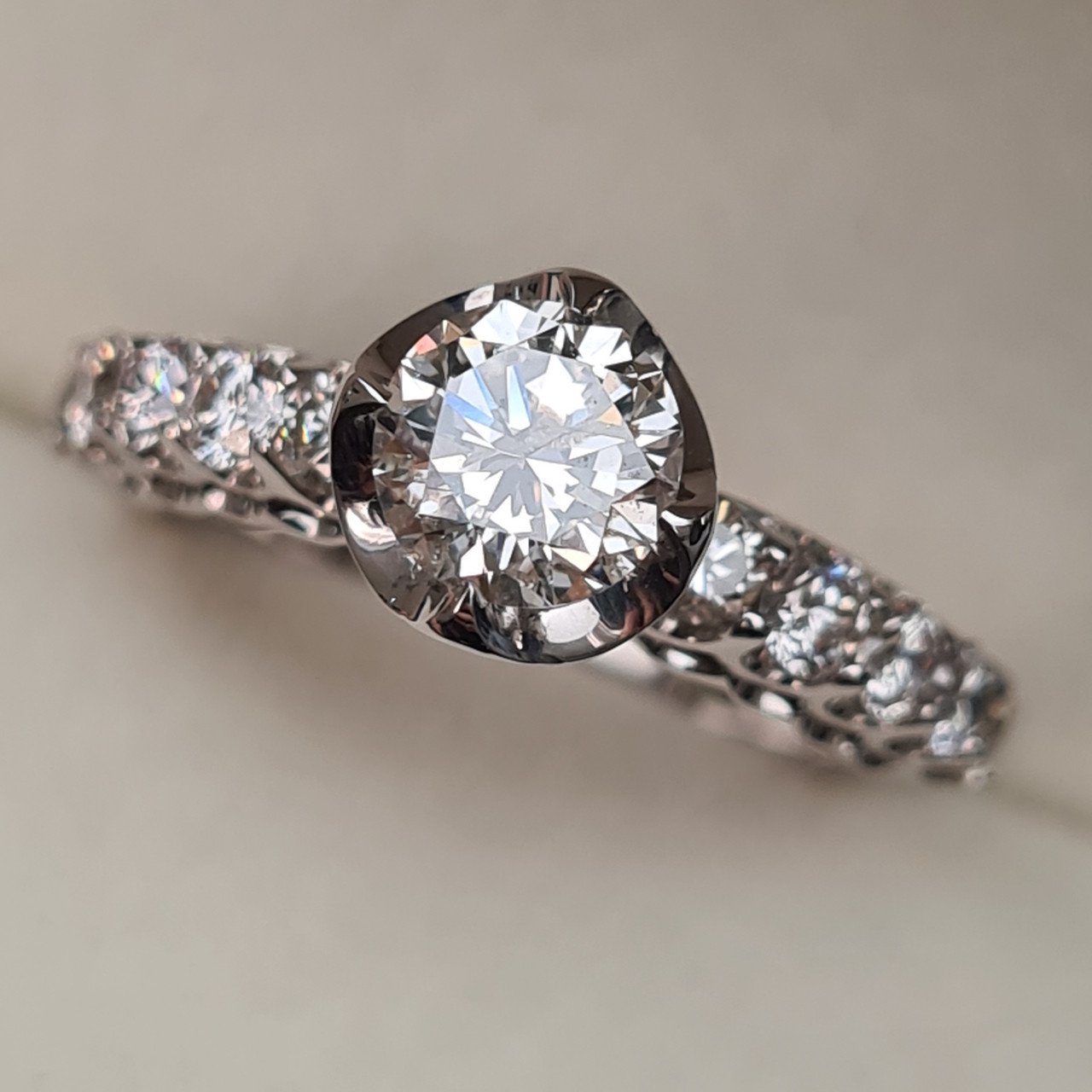 Кольцо Deimantas 95968437 17,5р 3,82гр 1,63ct. купить,NaN
